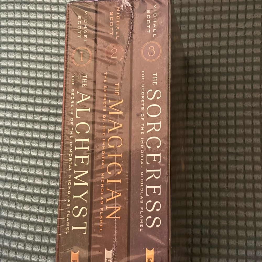 NWT The Secrets of The Immortal Nicholas Flanel - 3 Book Box Set